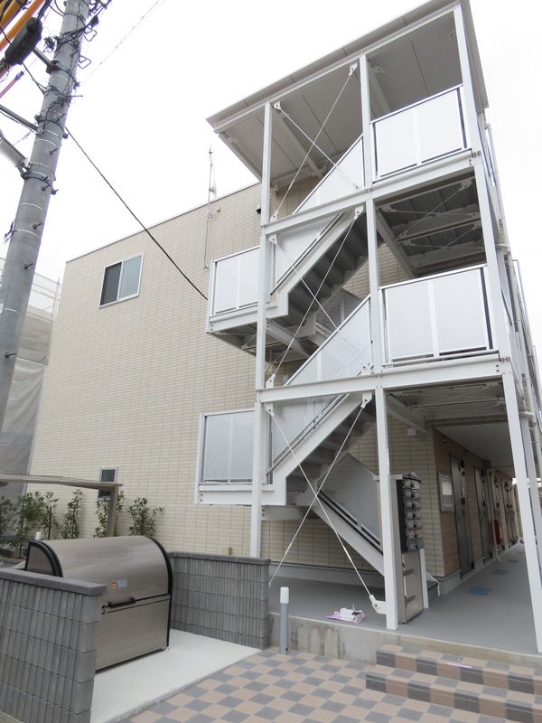 リブリ・June KALUNASIAの外観画像