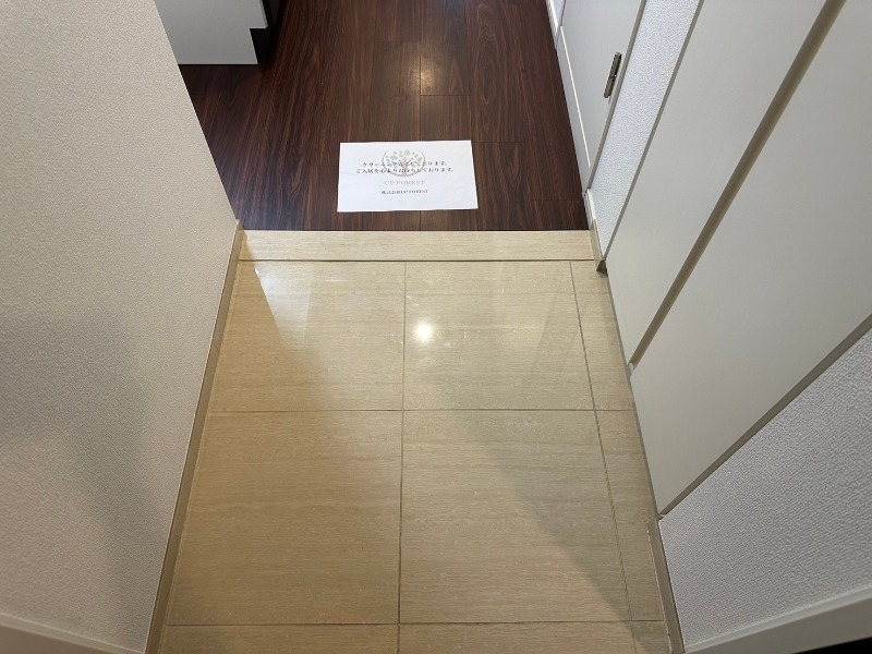 TFレジデンス川崎殿町WEST5階 玄関