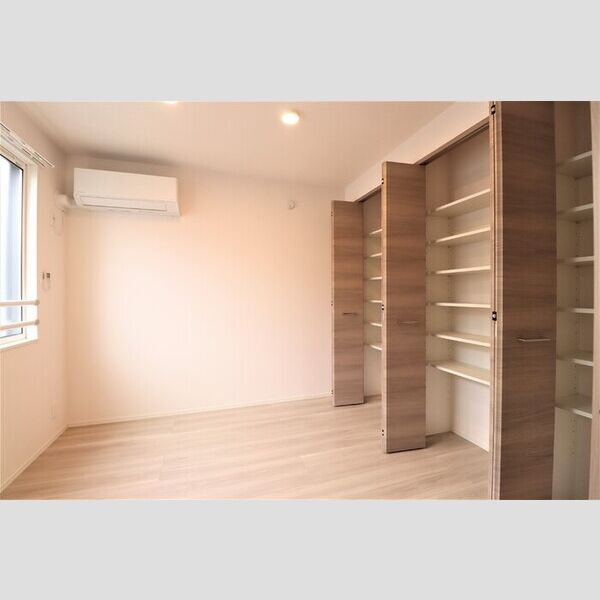 セレスティア高島平Ⅱ201号室 洋室