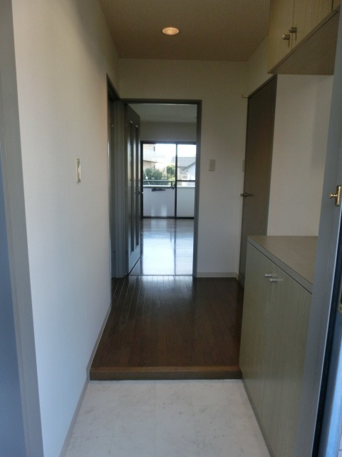 ガーデンヒルズ和光６2階 玄関