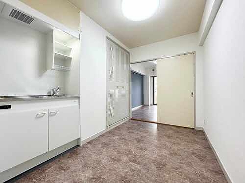 ライオンズマンション板橋 リビング・ダイニング（５．４畳）