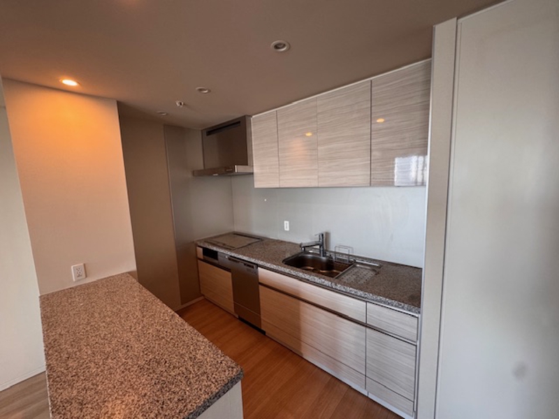 スカイズ タワー&ガーデン23階 キッチン