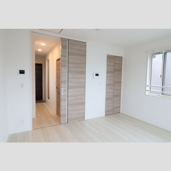 Royal Grace301号室 居室全景②