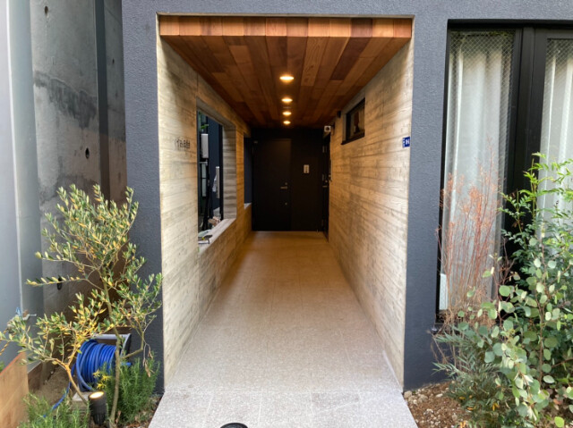 trias白金台1階 エントランス