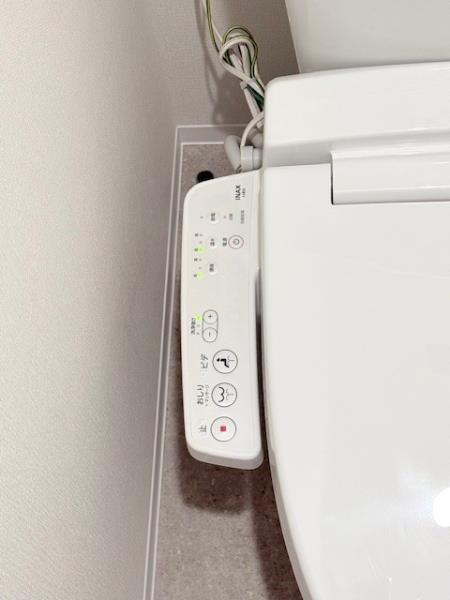 エレミ本蓮沼2階 トイレ