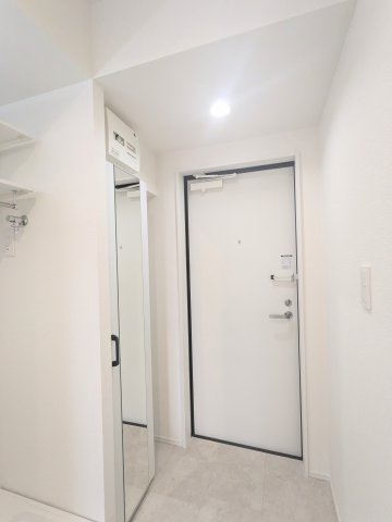 ラグゼフラット東六郷 玄関