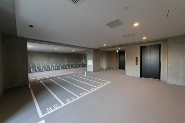 プラウドフラット西早稲田806号室 駐輪場
