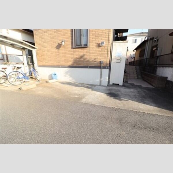 アンソレイユ 駐車場