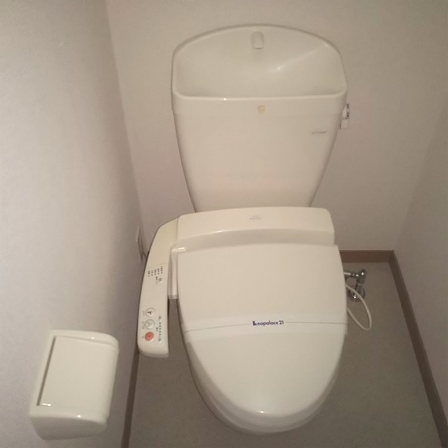 レオパレスＦＯＲＥＴⅡ105号室 温水洗浄便座完備