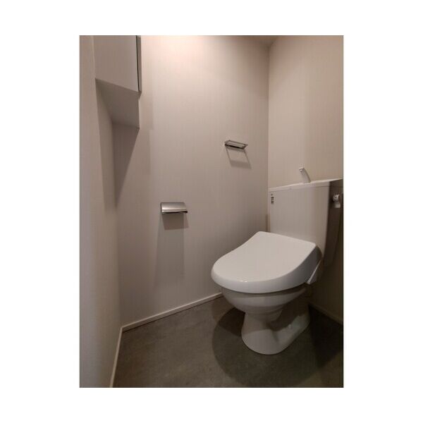 Forest　Maison　KOMAGOME　NORTH102号室 トイレ