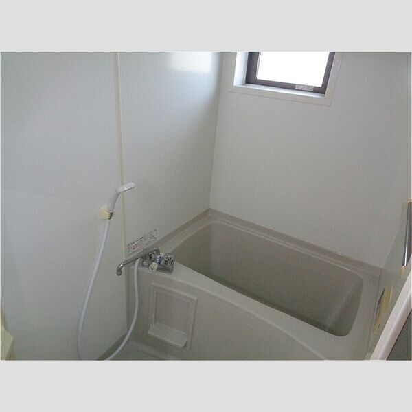 アルカイックシャトー　東館103号室 浴室