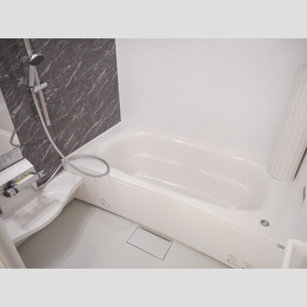 ベルエキップ202号室 1坪タイプ浴室