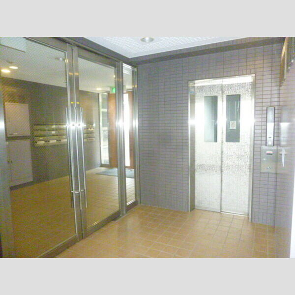 アルファークレスト エレベータ