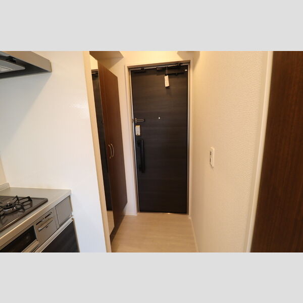 KT 5th302号室 玄関