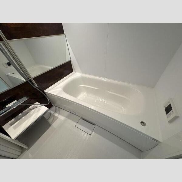 セレスティア六町Ⅱ301号室 浴室