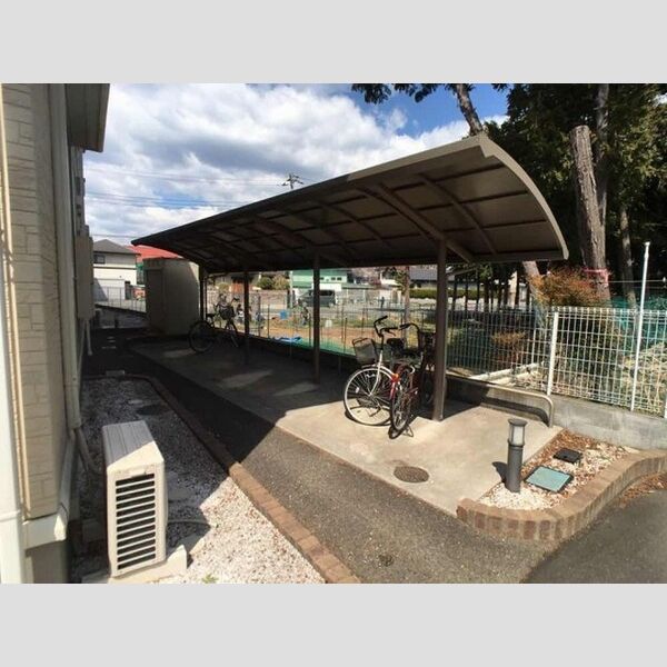 シャトーフェニックス　A 駐輪場