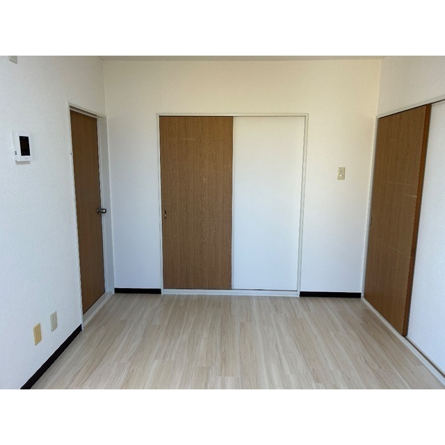 ニューロイヤルハイツ 内観