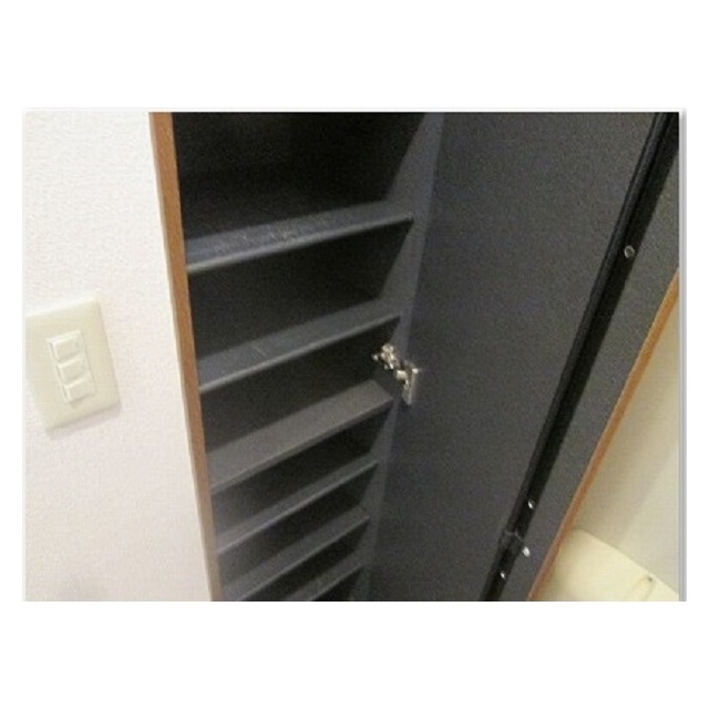 アンプルール フェール コート 内観