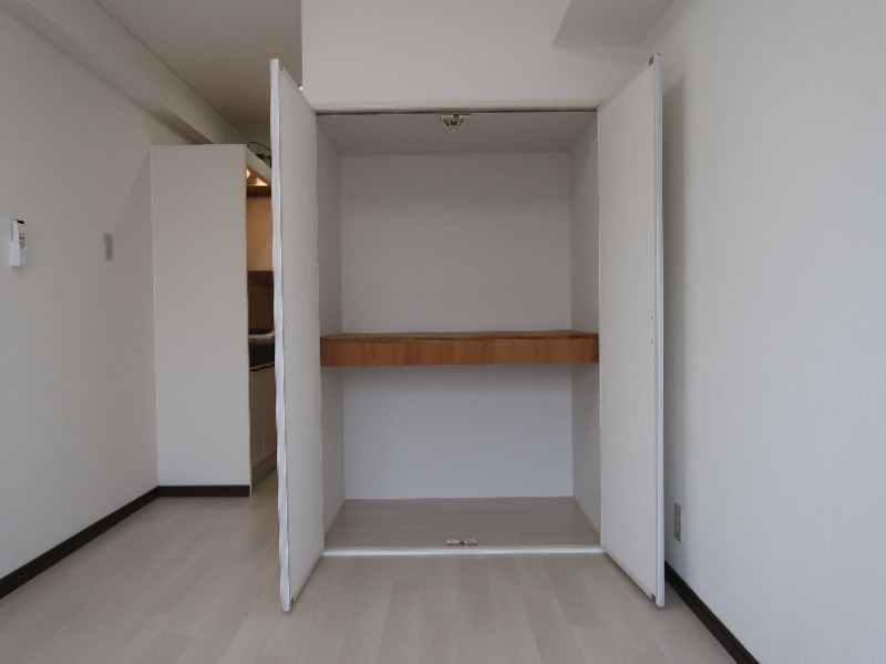 ドーム西川口2階 ※別号室の写真となります。