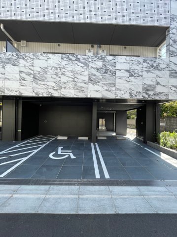 DIPS明大前203号室 駐車場