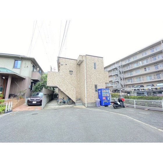 オークマンション203号室 外観