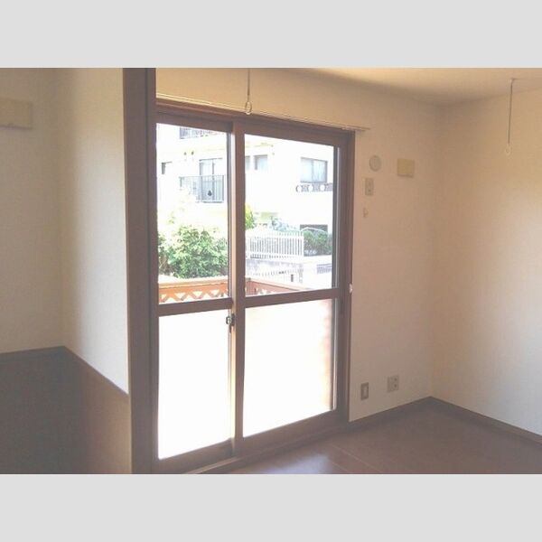 リヴェール101号室 洋室6帖