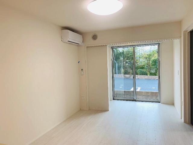 リバーウェル103号室 リビング