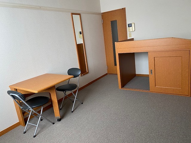 レオパレスブラン209号室 寝室