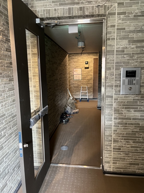 ブランシュバル五反野3階 エントランス