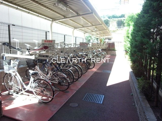パレステュディオ飯田橋4階 駐輪場