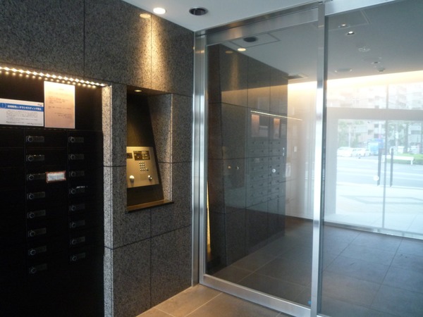 ハーモニーレジデンス横浜402号室 エントランス