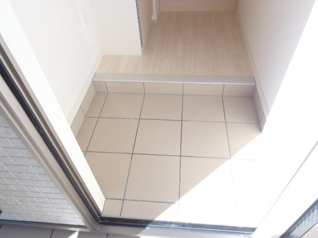 ジュエルウィード 玄関