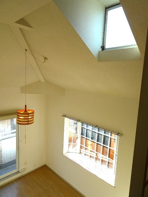 ローズアパートＲ３６(R-036) リビング