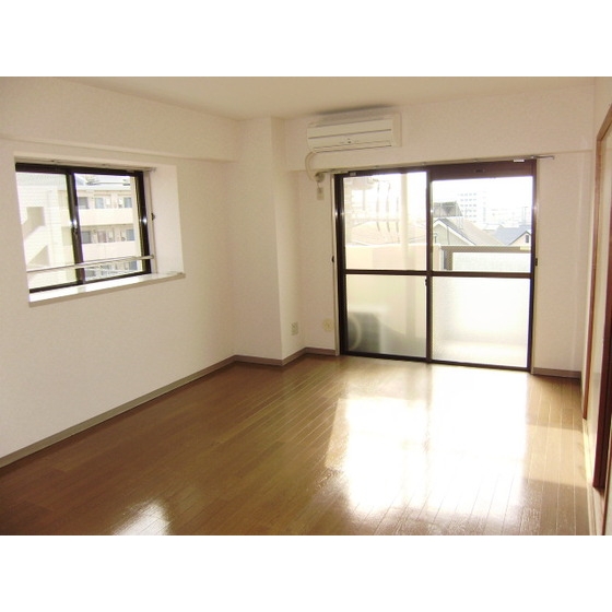 ソシアグリーンオーク401号室 内観