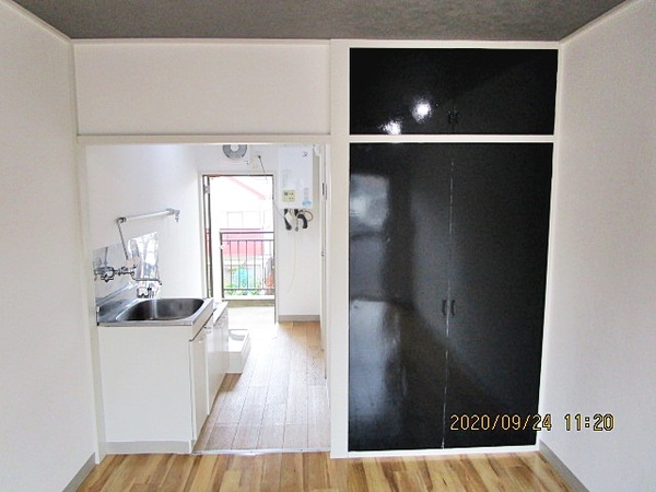 パークハイツ中島Ⅱ302号室 リビング