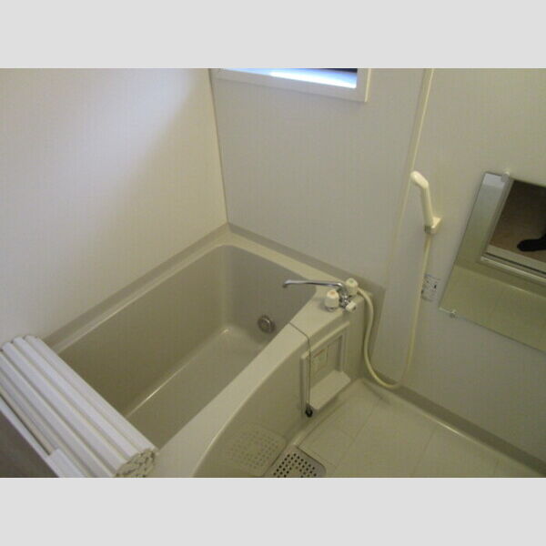 モナリエ春日　Ⅰ・ⅡⅡ101号室 リビング