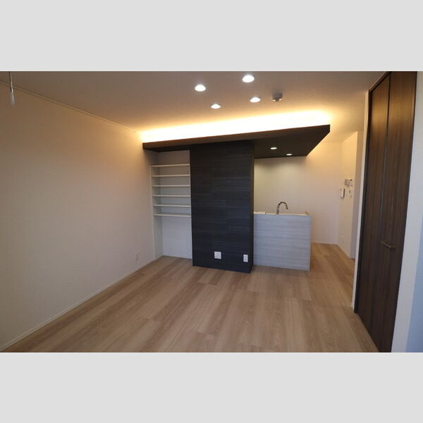 Noble villa浦和美園203号室 LDK