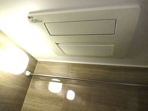 ライオンズタワー柏 浴室換気乾燥機