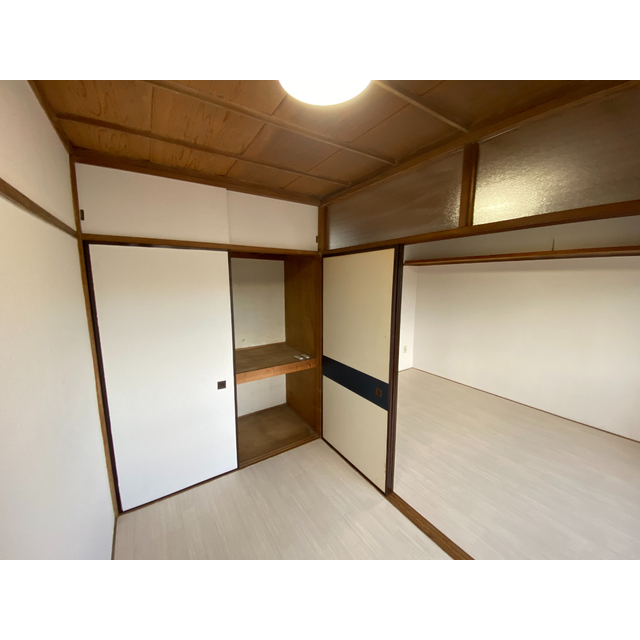 第2白楽マンション202号室 リビング