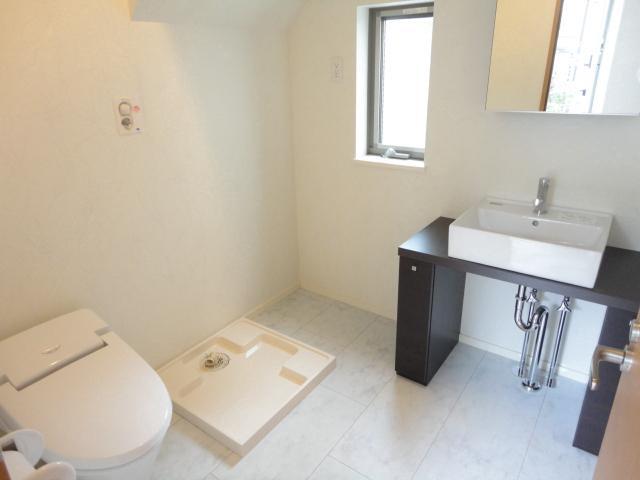 パラディ成城1階 洗面