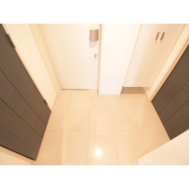 プラチナコート広尾0304号室 玄関