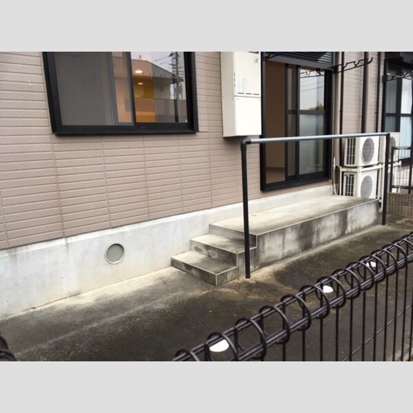 アピエ　壱番館/弐番館弐番館103号室 専用庭