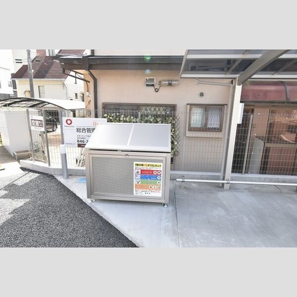 Bon Sejour 敷地内ゴミストッカー