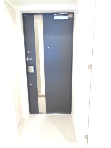 ＲＥＦＲＡＭＥ ５ Ｉｒｉｙａ7階 玄関