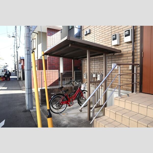 サンハイツ101号室 駐輪場