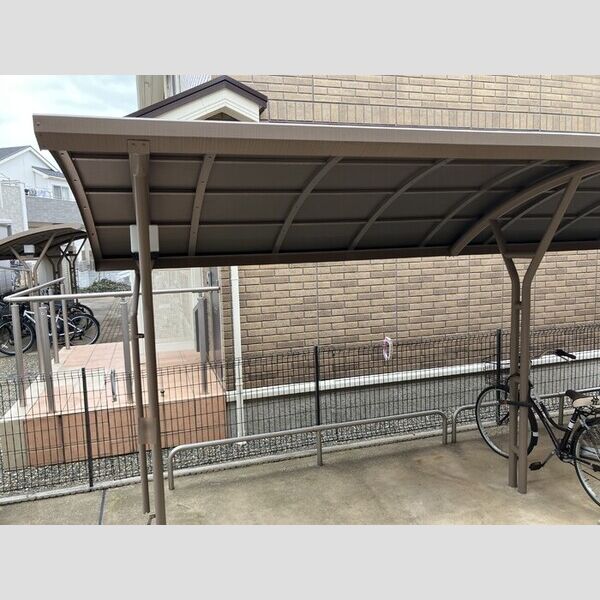 ベルデュール参番館 駐輪場