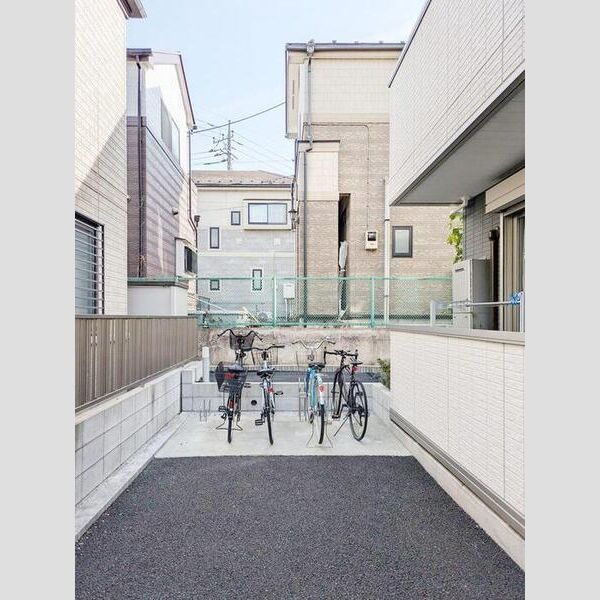 エクセリア早宮201号室 駐輪場