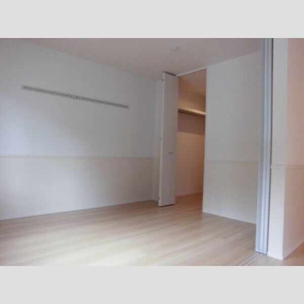 サクラーレ101号室 洋室