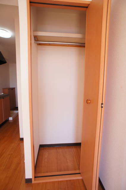 ベルドミールマスダＢ棟0201号室 収納はクローゼットタイプです。