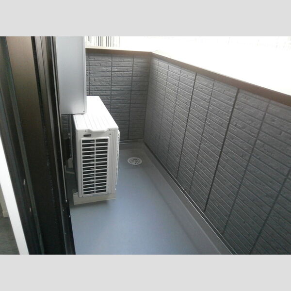 レジデンス新宿207号室 バルコニー